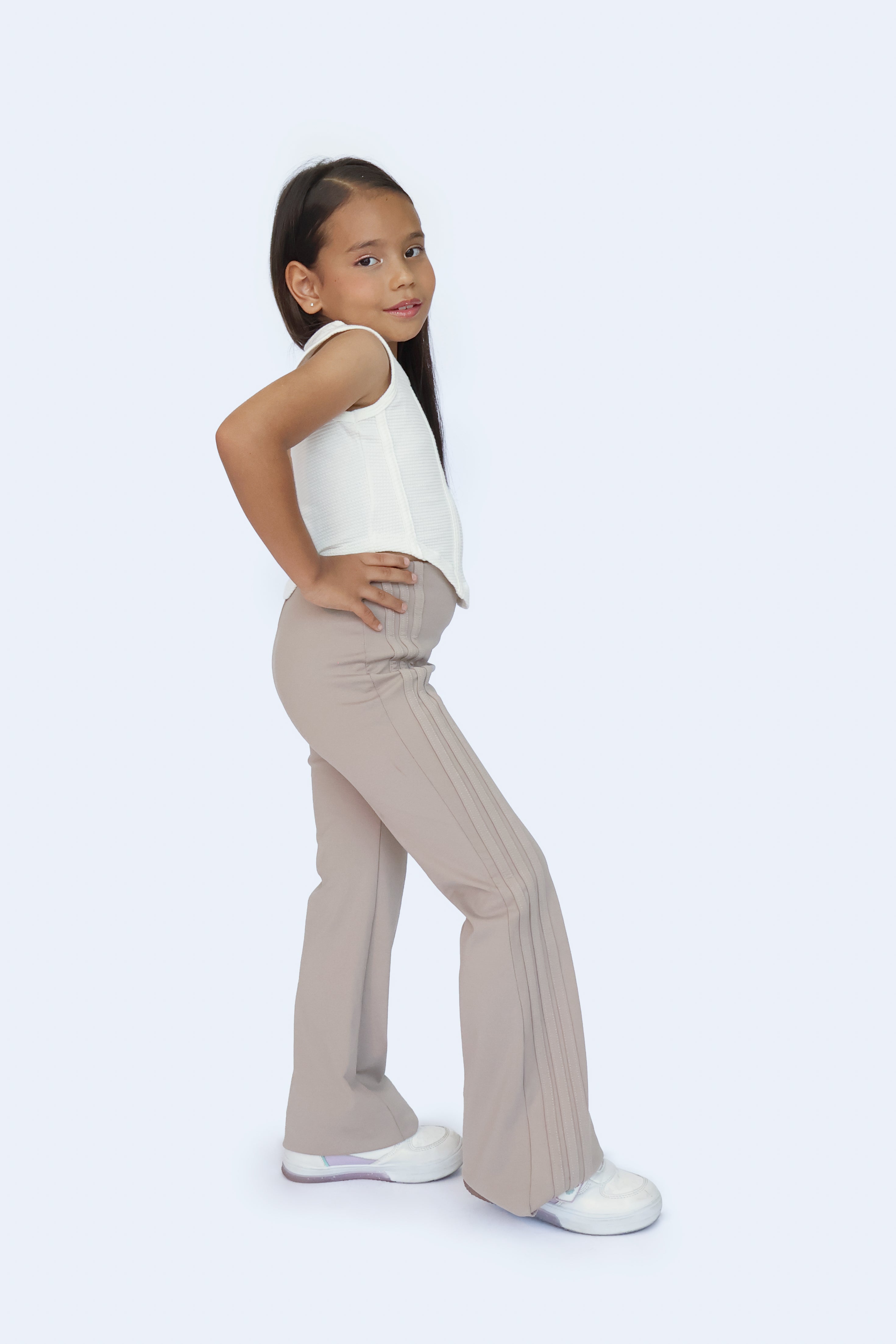 Set Anika